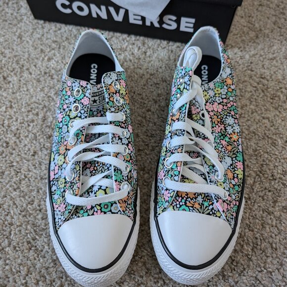 New in Box Converse CTAS OX Floral, US Women's size 11 - Picture 1 of 6